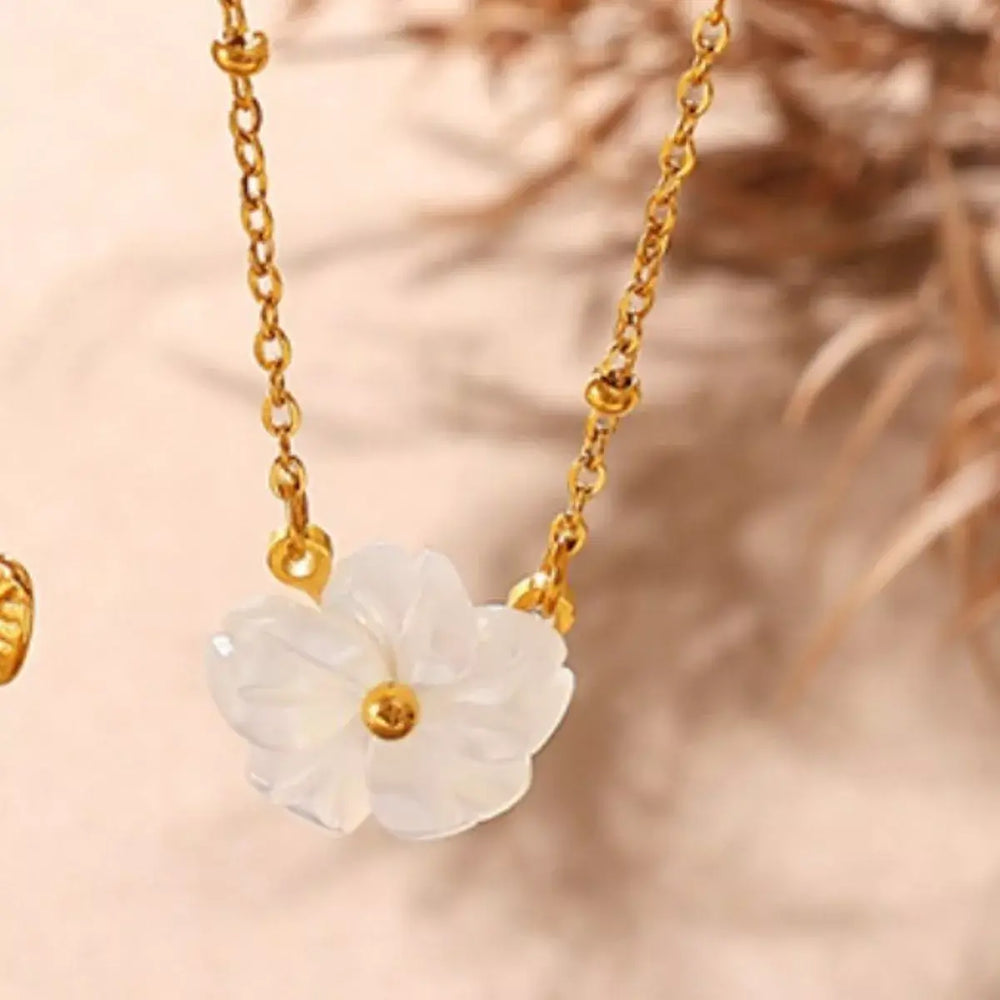 18K Gold-Plated Stainless Steel Flower Pendant Necklace