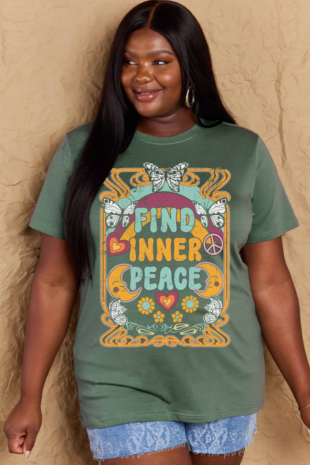Graphic Cotton T-Shirt with “FIND INNER PEACE” print, casual style for positivity and comfort, inclusive full-size fit.