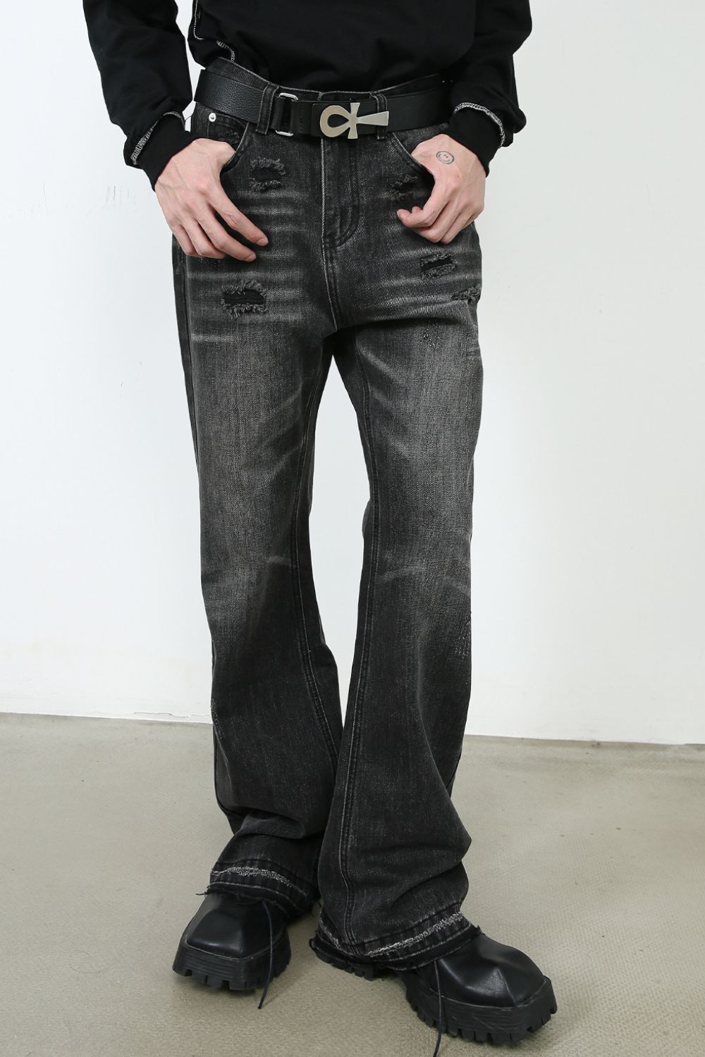 Men's Frayed Hem Bootcut Jeans
